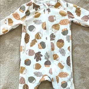 Angel Dear 🍂 acorn print coveralls